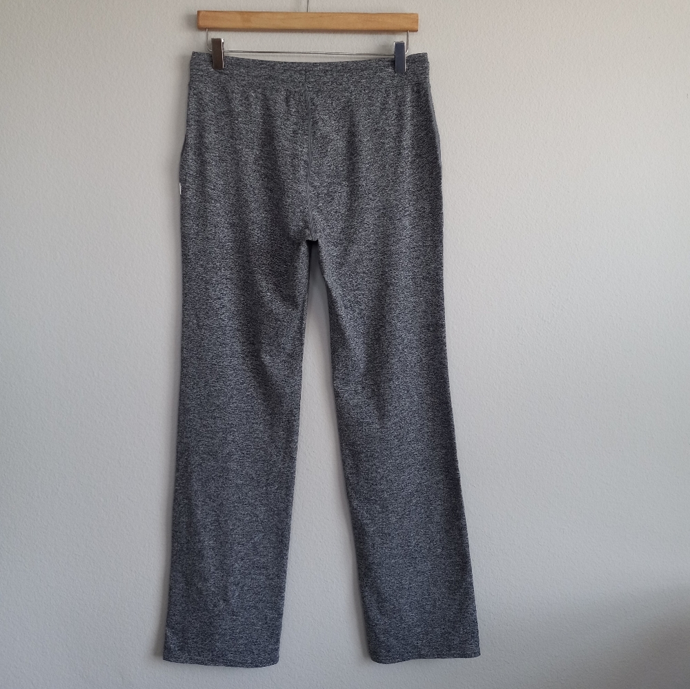 Vuori Halo Wideleg Flare DreamKnit Heather Grey M - Picture 6 of 16